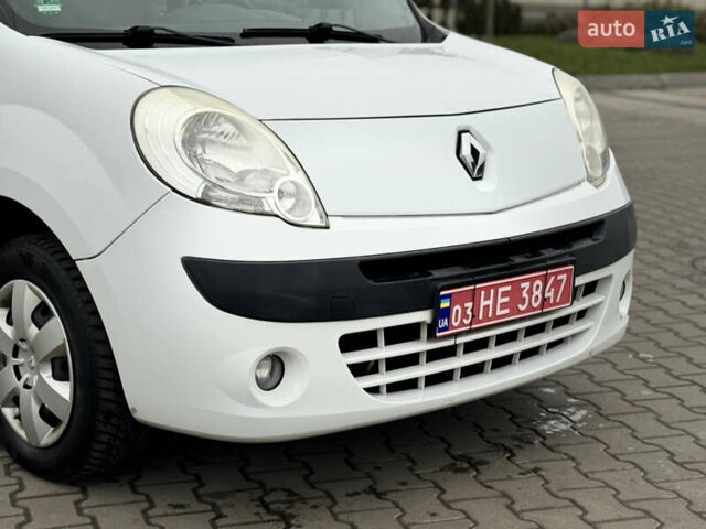 Білий Рено Кєнгу, об'ємом двигуна 1.5 л та пробігом 250 тис. км за 6850 $, фото 6 на Automoto.ua