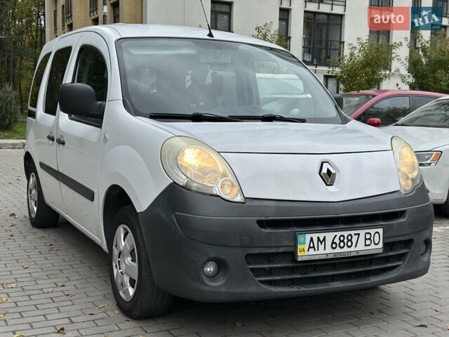 Рено Кенгу 2010 в Львове на Automoto.ua Белый Рено Кенгу, объемом двигателя 1.46 л и пробегом 320 тыс. км за 5500 $, фото 5 на Automoto.ua