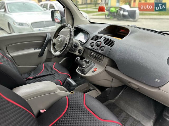 Рено Кенгу 2010 в Львове на Automoto.ua Белый Рено Кенгу, объемом двигателя 1.46 л и пробегом 320 тыс. км за 5500 $, фото 30 на Automoto.ua