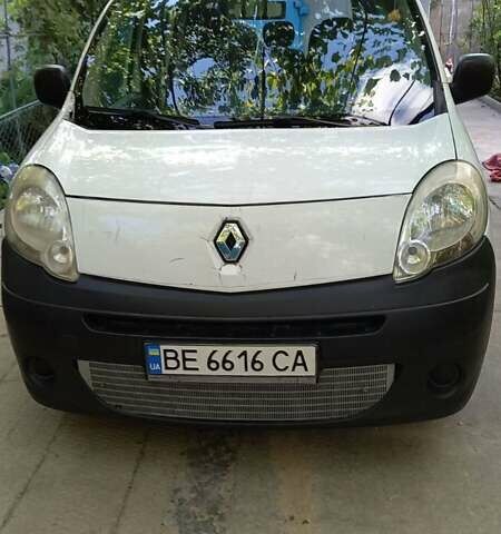 Белый Рено Кенгу, объемом двигателя 1.5 л и пробегом 325 тыс. км за 4000 $, фото 19 на Automoto.ua