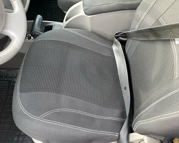 Белый Рено Кенгу, объемом двигателя 1.6 л и пробегом 152 тыс. км за 7100 $, фото 18 на Automoto.ua