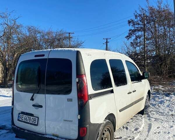 Белый Рено Кенгу, объемом двигателя 1.5 л и пробегом 230 тыс. км за 6000 $, фото 4 на Automoto.ua