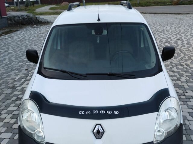 Белый Рено Кенгу, объемом двигателя 1.5 л и пробегом 271 тыс. км за 7299 $, фото 5 на Automoto.ua