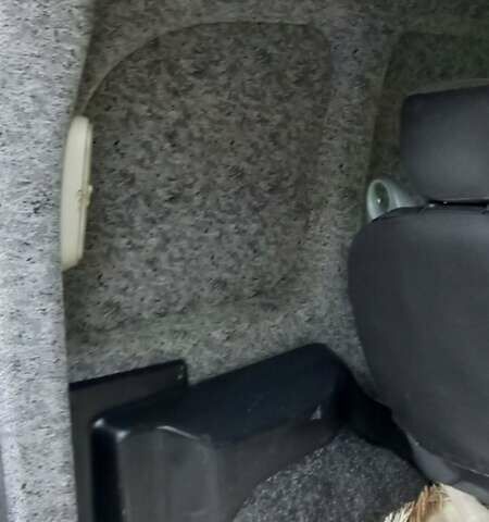 Белый Рено Кенгу, объемом двигателя 1.5 л и пробегом 325 тыс. км за 4000 $, фото 14 на Automoto.ua