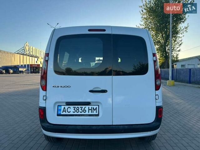 Белый Рено Кенгу, объемом двигателя 1.46 л и пробегом 206 тыс. км за 6599 $, фото 5 на Automoto.ua