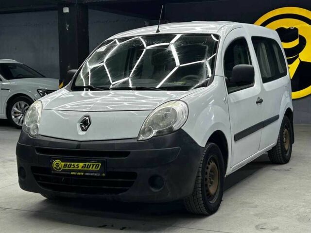 Белый Рено Кенгу, объемом двигателя 1.5 л и пробегом 181 тыс. км за 5500 $, фото 2 на Automoto.ua