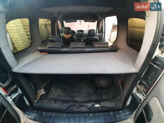 Белый Рено Кенгу, объемом двигателя 1.46 л и пробегом 265 тыс. км за 5700 $, фото 5 на Automoto.ua