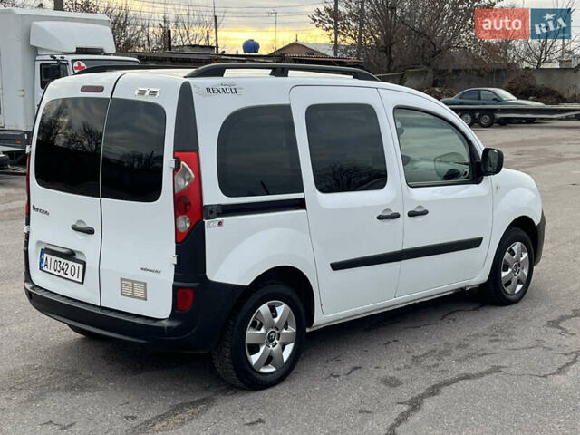 Белый Рено Кенгу, объемом двигателя 1.46 л и пробегом 290 тыс. км за 5999 $, фото 5 на Automoto.ua