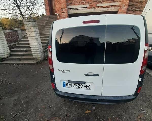 Белый Рено Кенгу, объемом двигателя 1.46 л и пробегом 265 тыс. км за 5700 $, фото 3 на Automoto.ua