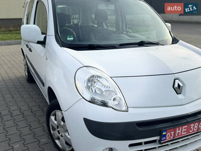 Білий Рено Кєнгу, об'ємом двигуна 1.5 л та пробігом 250 тис. км за 6900 $, фото 3 на Automoto.ua