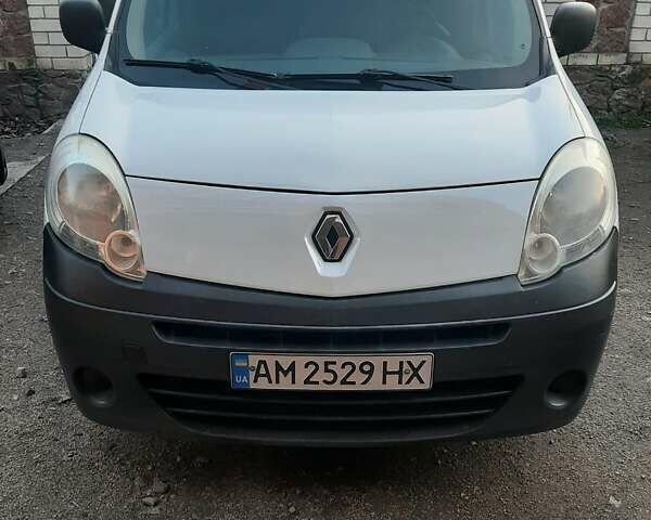 Белый Рено Кенгу, объемом двигателя 1.46 л и пробегом 265 тыс. км за 5700 $, фото 4 на Automoto.ua