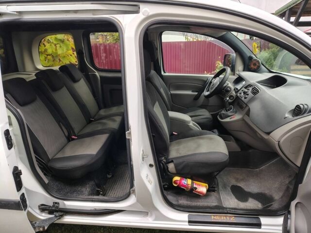 Рено Кєнгу 2010 у Новояворівськ на Automoto.ua Білий Рено Кєнгу, об'ємом двигуна 1.5 л та пробігом 258 тис. км за 6000 $, фото 6 на Automoto.ua