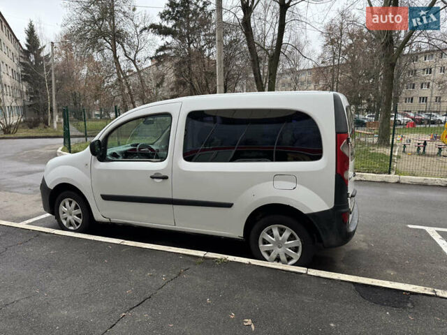 Білий Рено Кєнгу, об'ємом двигуна 1.5 л та пробігом 260 тис. км за 4500 $, фото 3 на Automoto.ua