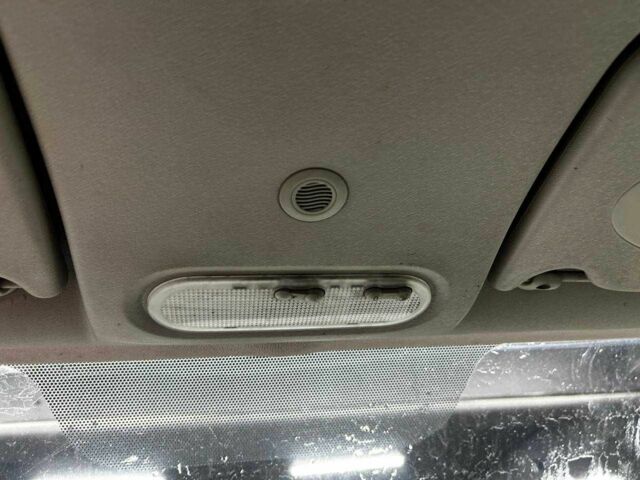 Белый Рено Кенгу, объемом двигателя 1.5 л и пробегом 181 тыс. км за 5500 $, фото 15 на Automoto.ua