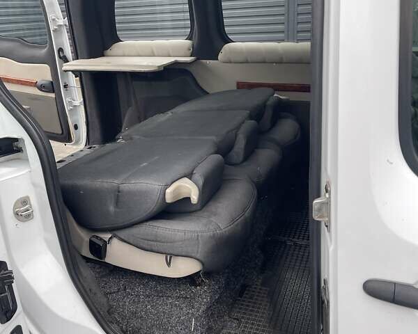 Білий Рено Кєнгу, об'ємом двигуна 1.46 л та пробігом 218 тис. км за 6400 $, фото 13 на Automoto.ua
