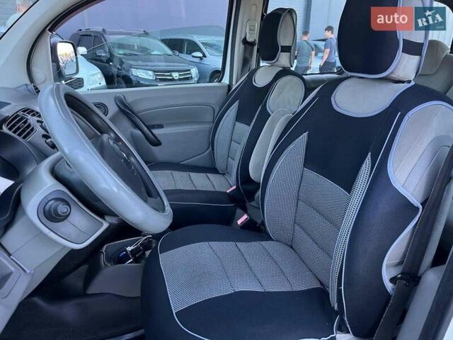 Белый Рено Кенгу, объемом двигателя 1.5 л и пробегом 301 тыс. км за 6290 $, фото 14 на Automoto.ua