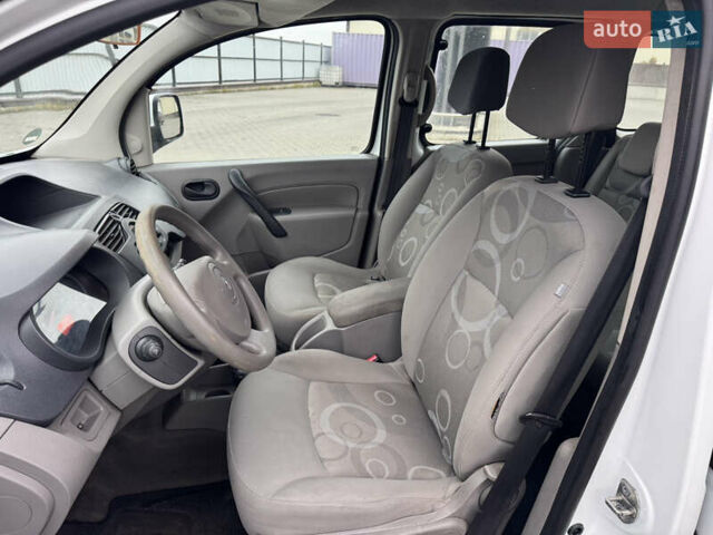Білий Рено Кєнгу, об'ємом двигуна 1.5 л та пробігом 250 тис. км за 6850 $, фото 12 на Automoto.ua