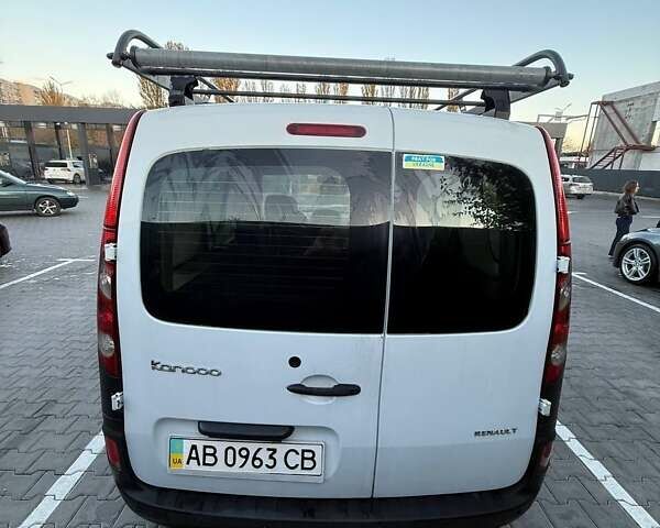 Рено Кенгу 2010 в Виннице на Automoto.ua Белый Рено Кенгу, объемом двигателя 1.5 л и пробегом 263 тыс. км за 6500 $, фото 7 на Automoto.ua