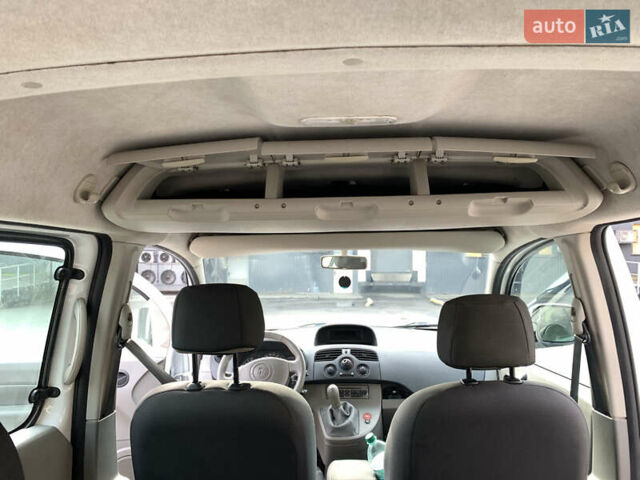 Белый Рено Кенгу, объемом двигателя 1.6 л и пробегом 152 тыс. км за 7100 $, фото 25 на Automoto.ua