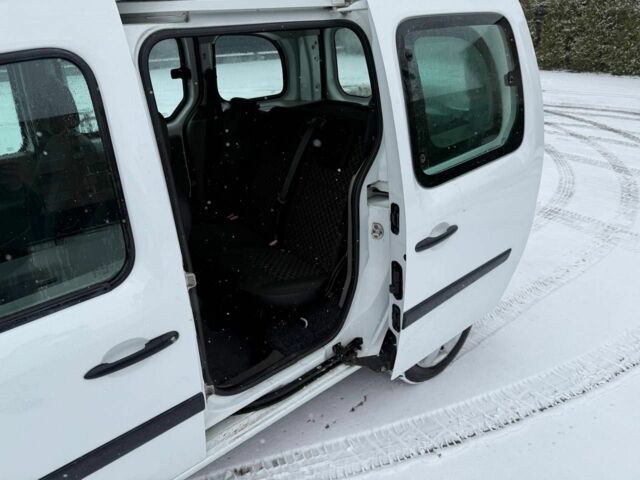 Білий Рено Кєнгу, об'ємом двигуна 1.5 л та пробігом 107 тис. км за 6200 $, фото 12 на Automoto.ua