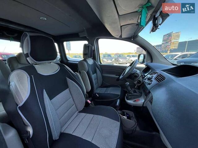 Белый Рено Кенгу, объемом двигателя 1.5 л и пробегом 301 тыс. км за 6290 $, фото 30 на Automoto.ua