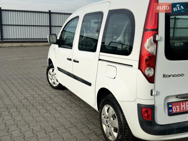 Білий Рено Кєнгу, об'ємом двигуна 1.5 л та пробігом 250 тис. км за 6900 $, фото 8 на Automoto.ua