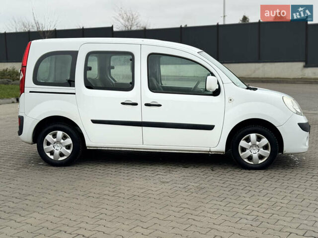 Білий Рено Кєнгу, об'ємом двигуна 1.5 л та пробігом 250 тис. км за 6850 $, фото 8 на Automoto.ua