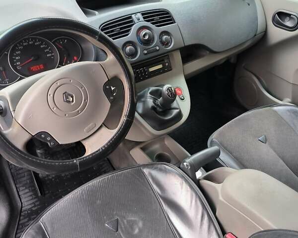 Білий Рено Кєнгу, об'ємом двигуна 1.46 л та пробігом 255 тис. км за 5700 $, фото 26 на Automoto.ua