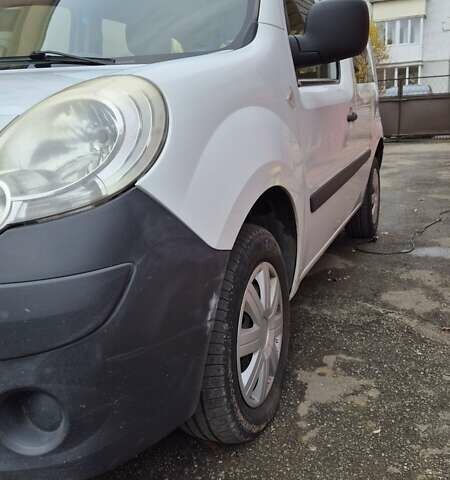 Білий Рено Кєнгу, об'ємом двигуна 1.5 л та пробігом 334 тис. км за 5500 $, фото 2 на Automoto.ua