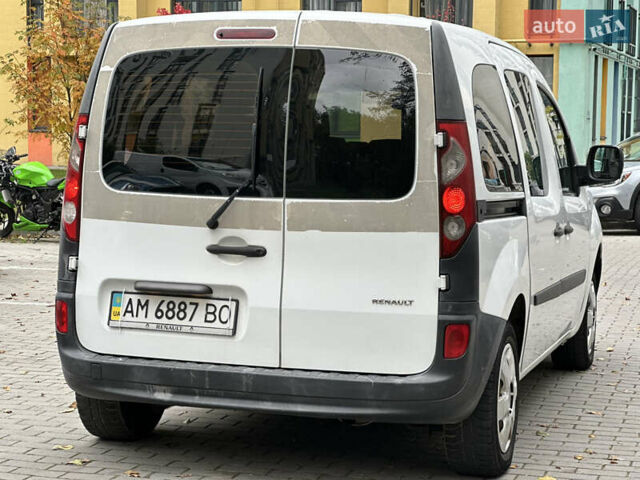 Рено Кенгу 2010 в Львове на Automoto.ua Белый Рено Кенгу, объемом двигателя 1.46 л и пробегом 320 тыс. км за 5500 $, фото 20 на Automoto.ua