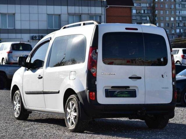 Белый Рено Кенгу, объемом двигателя 1.5 л и пробегом 191 тыс. км за 7499 $, фото 3 на Automoto.ua