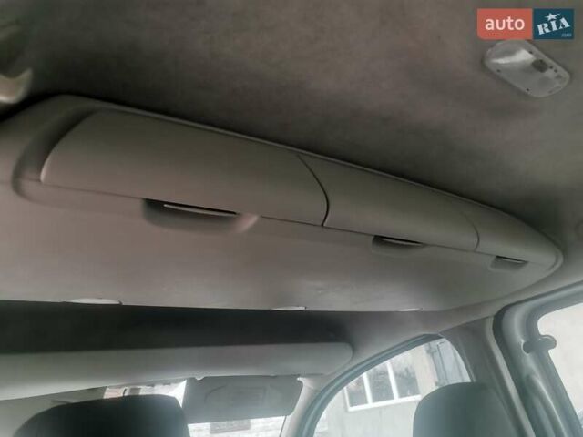 Белый Рено Кенгу, объемом двигателя 1.6 л и пробегом 151 тыс. км за 6000 $, фото 15 на Automoto.ua