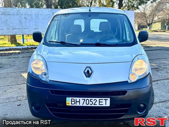 Білий Рено Кєнгу, об'ємом двигуна 1.5 л та пробігом 368 тис. км за 5500 $, фото 2 на Automoto.ua