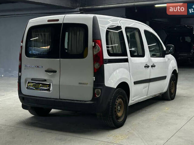 Белый Рено Кенгу, объемом двигателя 1.46 л и пробегом 181 тыс. км за 5500 $, фото 5 на Automoto.ua