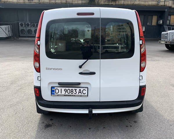 Белый Рено Кенгу, объемом двигателя 1.6 л и пробегом 152 тыс. км за 7100 $, фото 5 на Automoto.ua