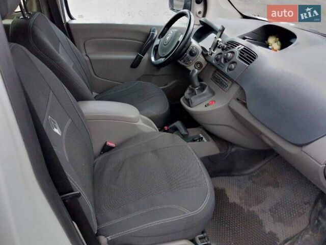 Белый Рено Кенгу, объемом двигателя 1.46 л и пробегом 444 тыс. км за 7000 $, фото 6 на Automoto.ua