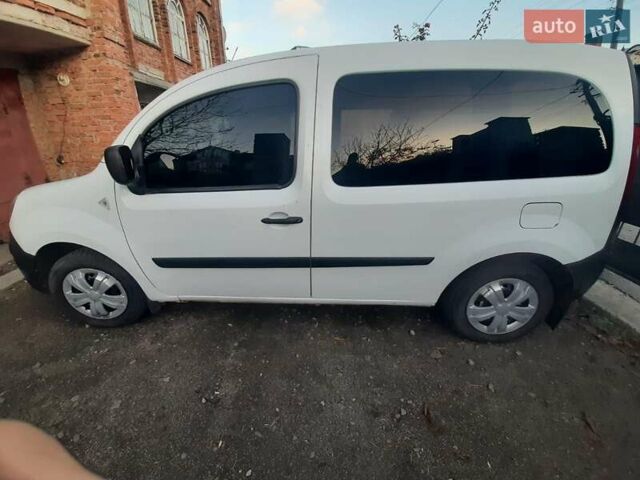 Белый Рено Кенгу, объемом двигателя 1.46 л и пробегом 265 тыс. км за 5700 $, фото 1 на Automoto.ua