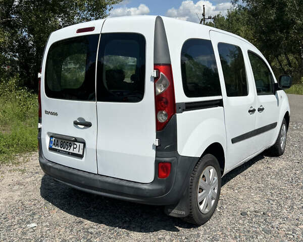Белый Рено Кенгу, объемом двигателя 1.46 л и пробегом 208 тыс. км за 6400 $, фото 2 на Automoto.ua