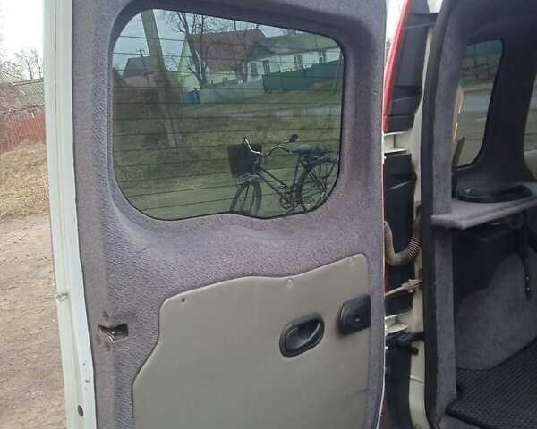 Білий Рено Кєнгу, об'ємом двигуна 1.46 л та пробігом 254 тис. км за 4500 $, фото 9 на Automoto.ua