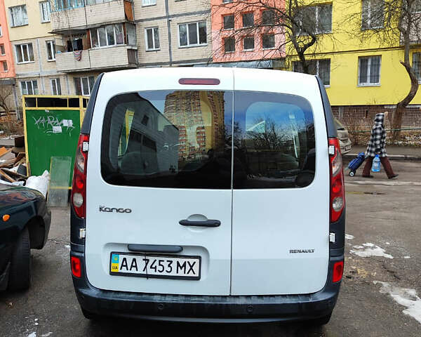 Білий Рено Кєнгу, об'ємом двигуна 1.5 л та пробігом 265 тис. км за 5300 $, фото 4 на Automoto.ua