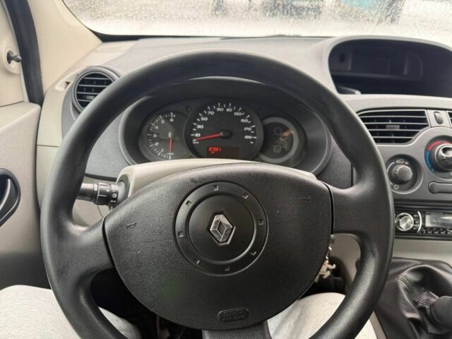 Білий Рено Кєнгу, об'ємом двигуна 1.5 л та пробігом 107 тис. км за 6200 $, фото 19 на Automoto.ua