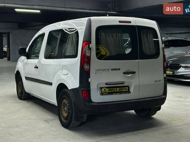 Белый Рено Кенгу, объемом двигателя 1.46 л и пробегом 181 тыс. км за 5500 $, фото 3 на Automoto.ua