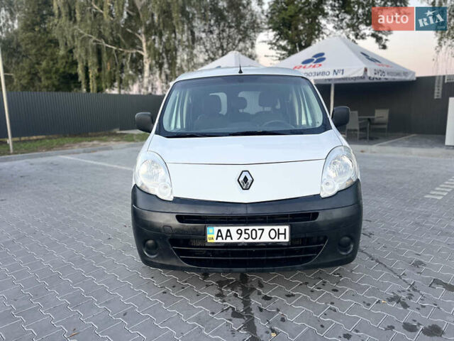Білий Рено Кєнгу, об'ємом двигуна 1.5 л та пробігом 288 тис. км за 6600 $, фото 7 на Automoto.ua