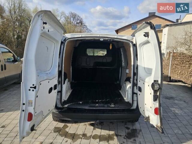Білий Рено Кєнгу, об'ємом двигуна 1.5 л та пробігом 320 тис. км за 4700 $, фото 20 на Automoto.ua