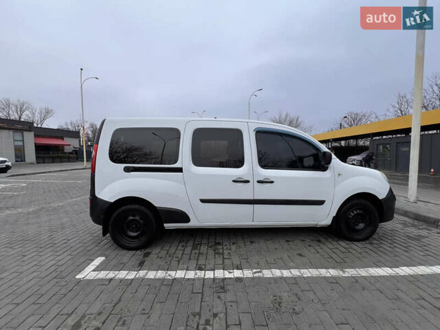 Белый Рено Кенгу, объемом двигателя 1.46 л и пробегом 172 тыс. км за 8200 $, фото 8 на Automoto.ua