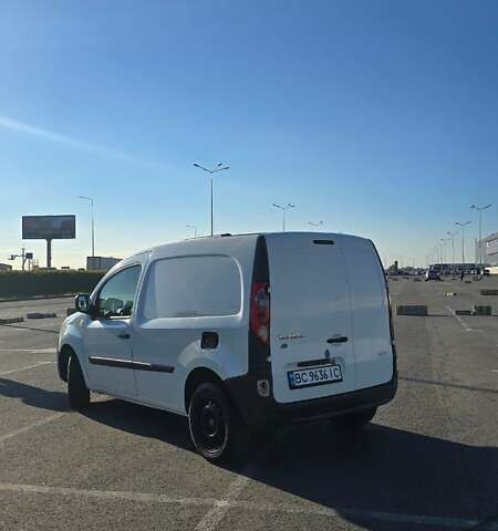 Белый Рено Кенгу, объемом двигателя 1.46 л и пробегом 254 тыс. км за 5200 $, фото 4 на Automoto.ua