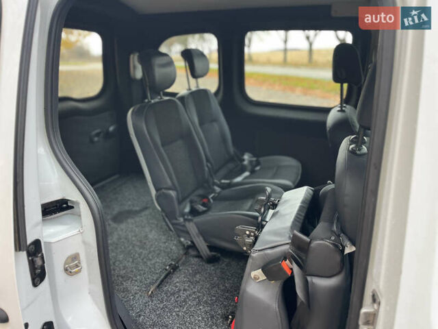 Белый Рено Кенгу, объемом двигателя 1.5 л и пробегом 288 тыс. км за 6350 $, фото 35 на Automoto.ua