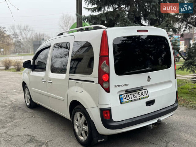 Белый Рено Кенгу, объемом двигателя 1.5 л и пробегом 329 тыс. км за 5199 $, фото 5 на Automoto.ua