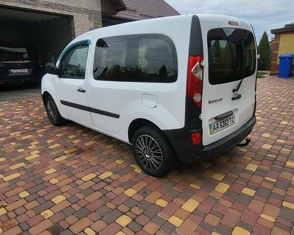 Рено Кєнгу 2011 у Смеле на Automoto.ua Білий Рено Кєнгу, об'ємом двигуна 1.46 л та пробігом 353 тис. км за 4750 $, фото 7 на Automoto.ua