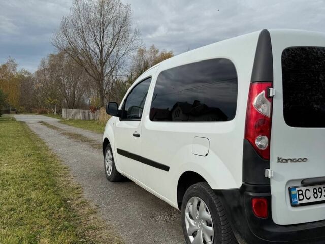 Белый Рено Кенгу, объемом двигателя 1.5 л и пробегом 215 тыс. км за 6700 $, фото 1 на Automoto.ua